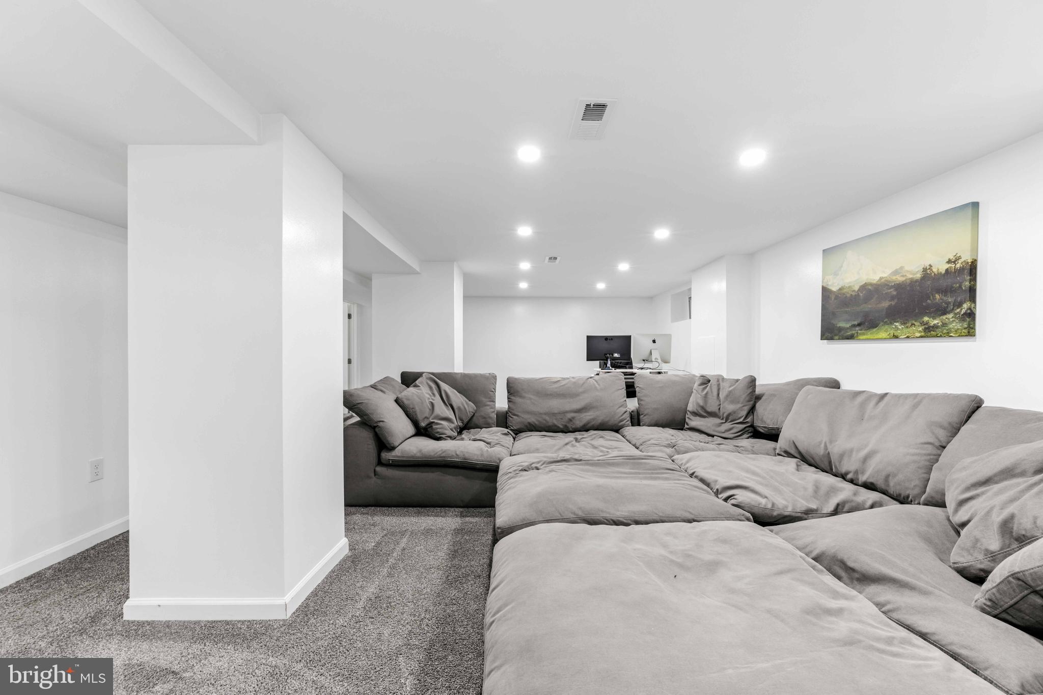 Real estate listing preview #46