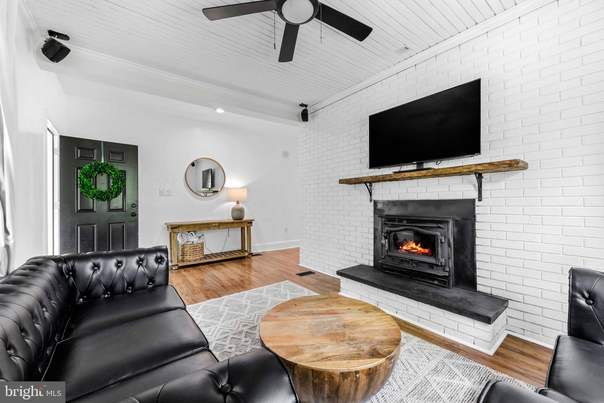 Real estate listing preview #13