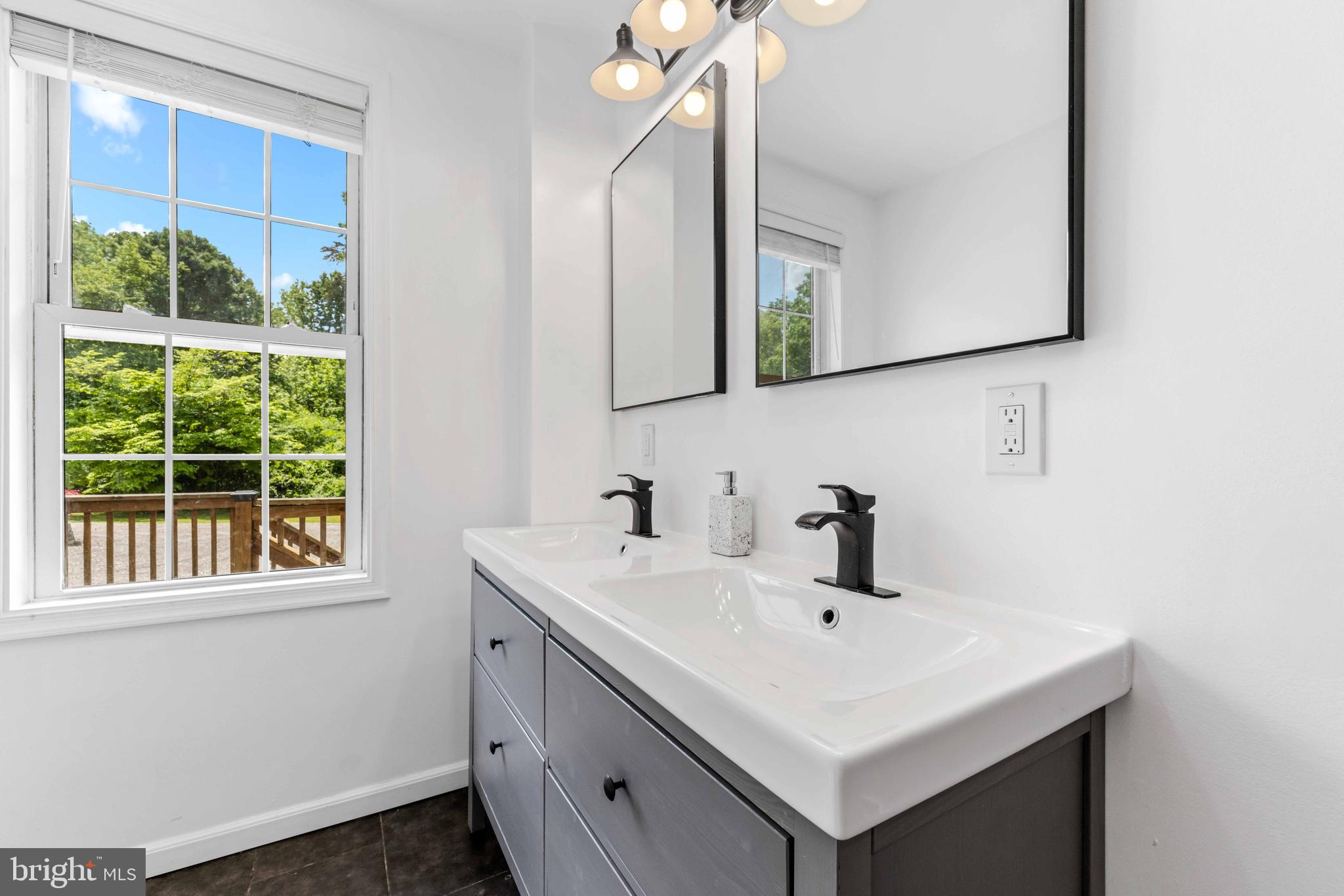 Real estate listing preview #26