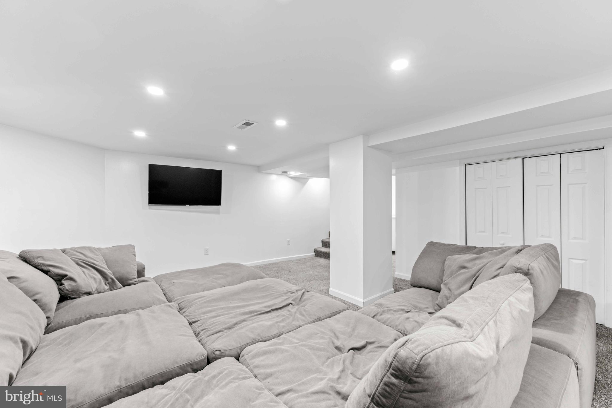 Real estate listing preview #49