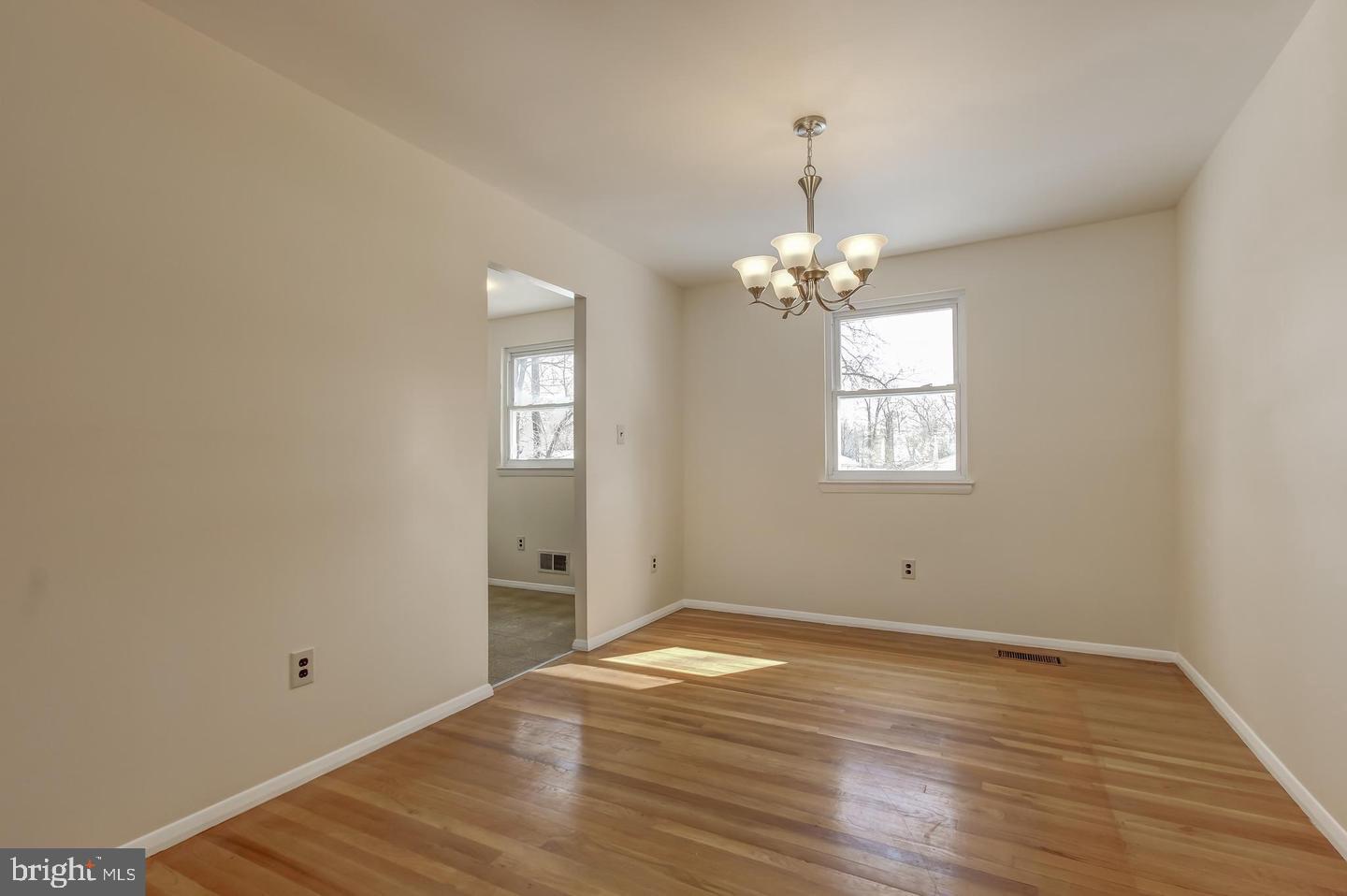 Real estate listing preview #10