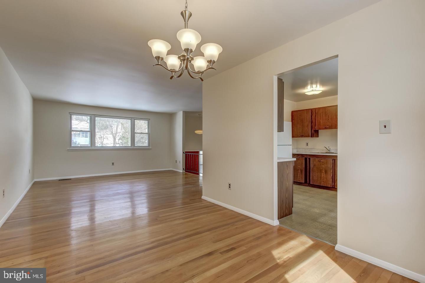 Real estate listing preview #13