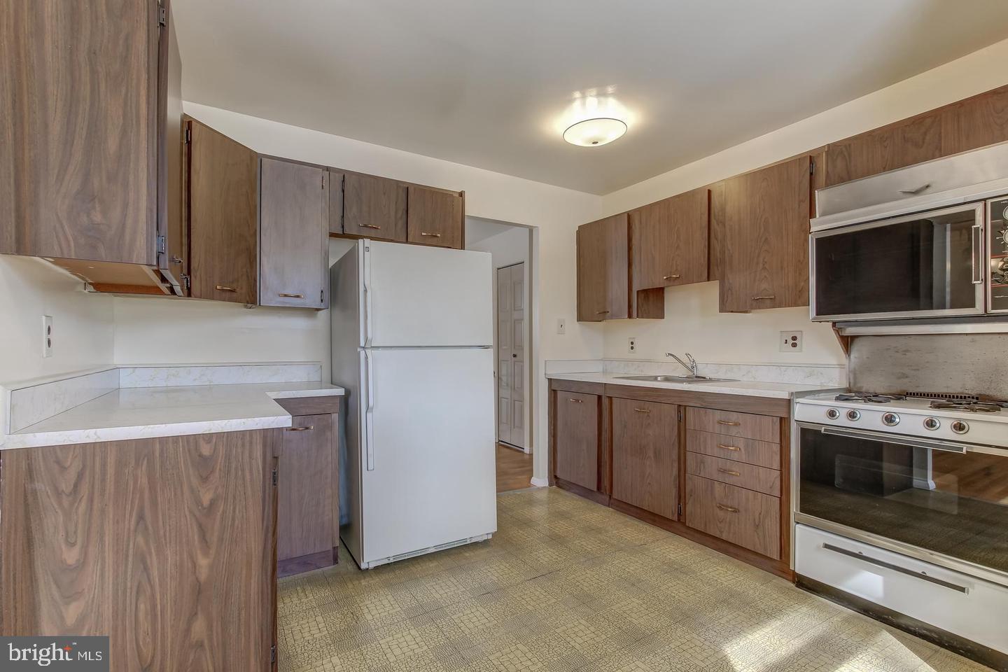 Real estate listing preview #15