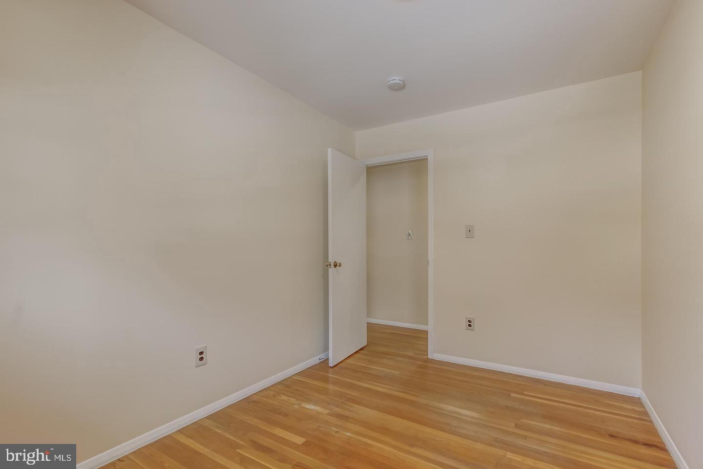 Real estate listing preview #28