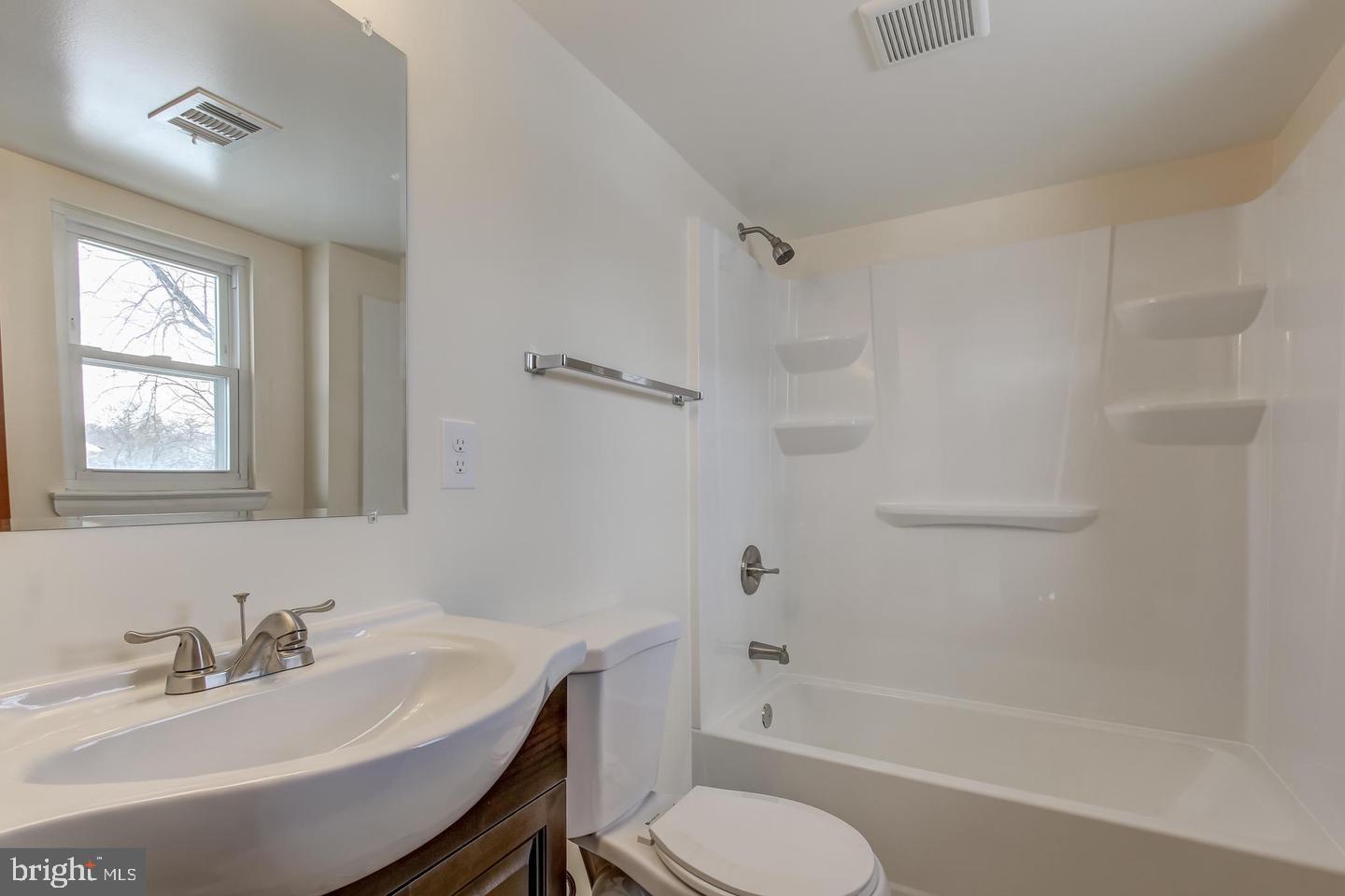 Real estate listing preview #35