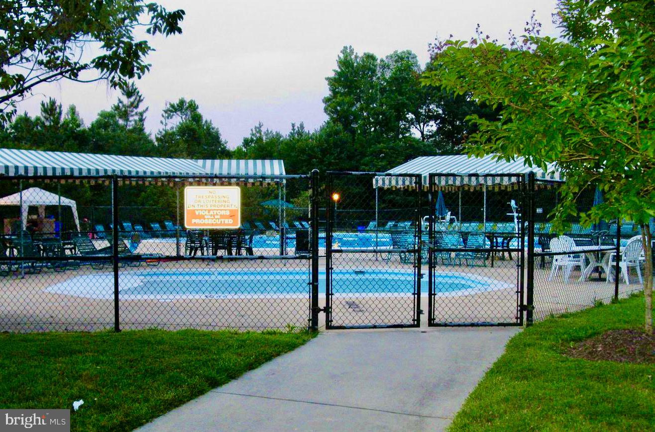 Real estate listing preview #14