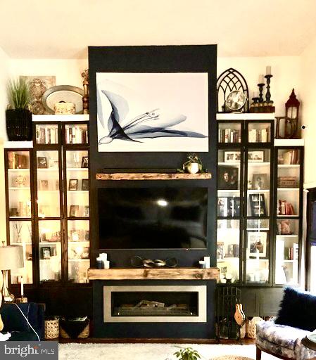 Real estate listing preview #7