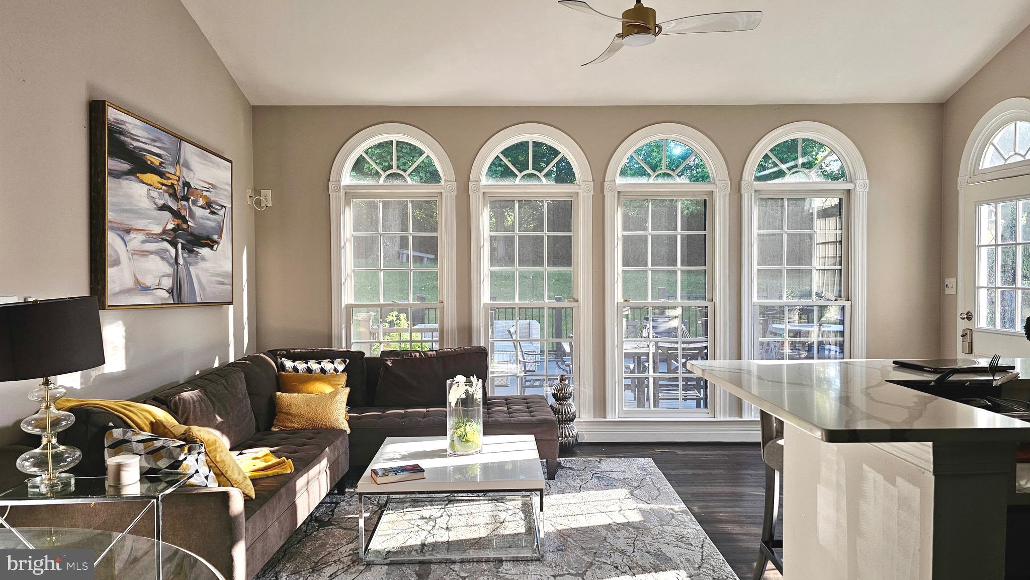 Real estate listing preview #13