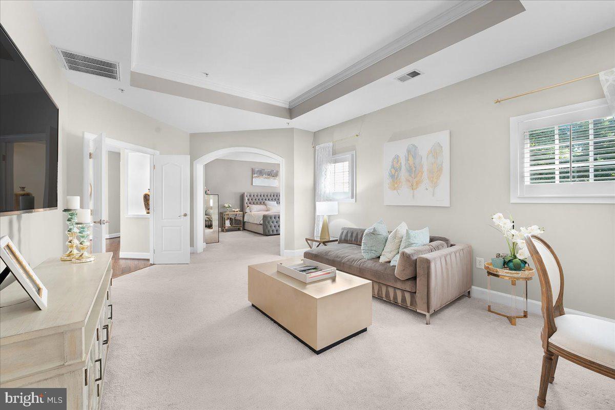 Real estate listing preview #16