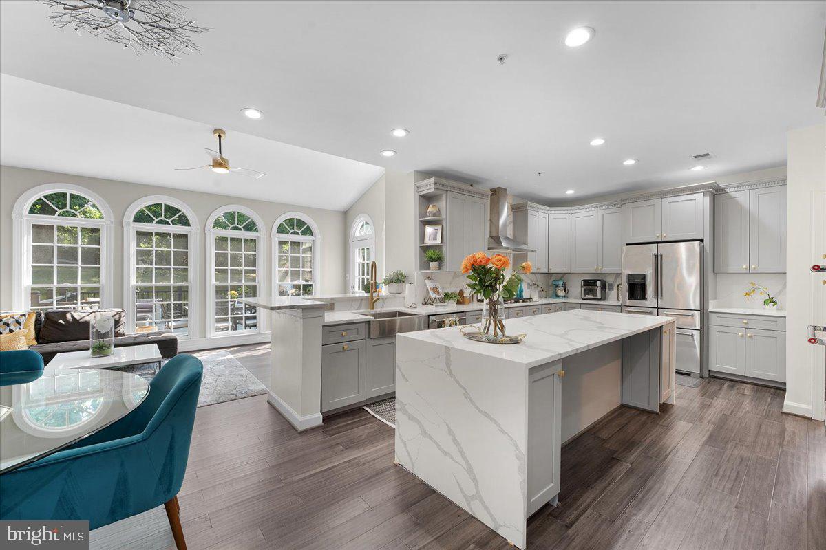 Real estate listing preview #11