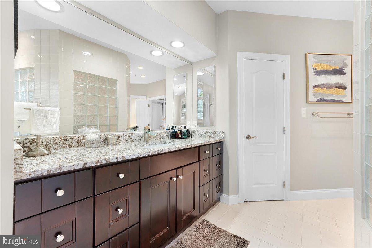 Real estate listing preview #18