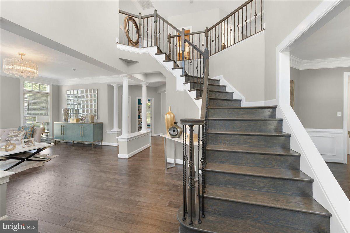 Real estate listing preview #4