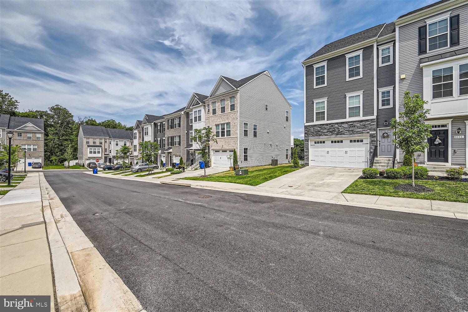 Real estate listing preview #24