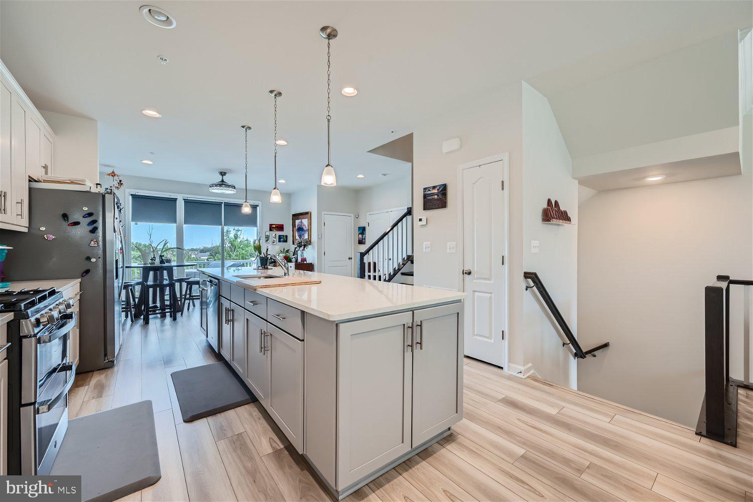 Real estate listing preview #5