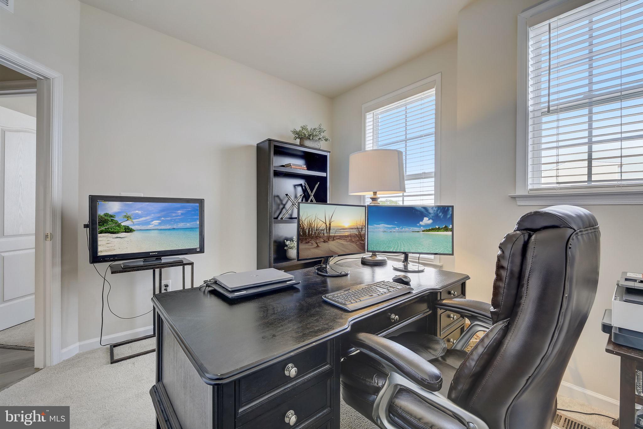 Real estate listing preview #18