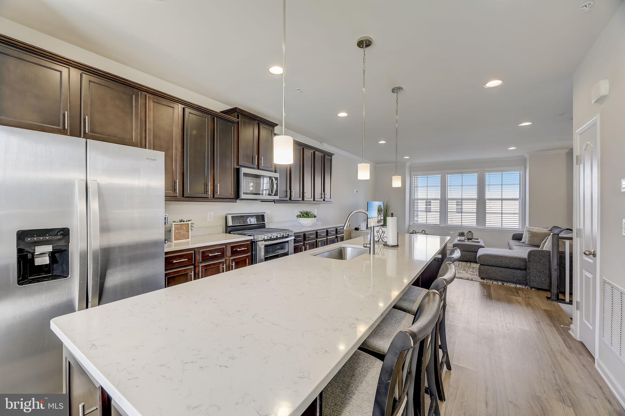 Real estate listing preview #8