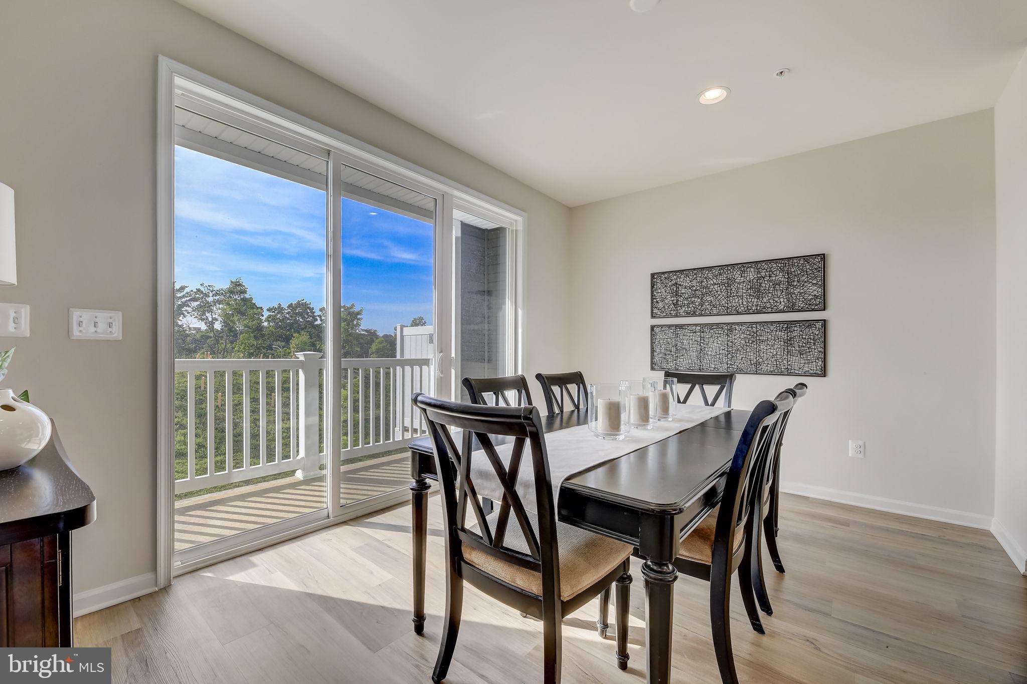 Real estate listing preview #12