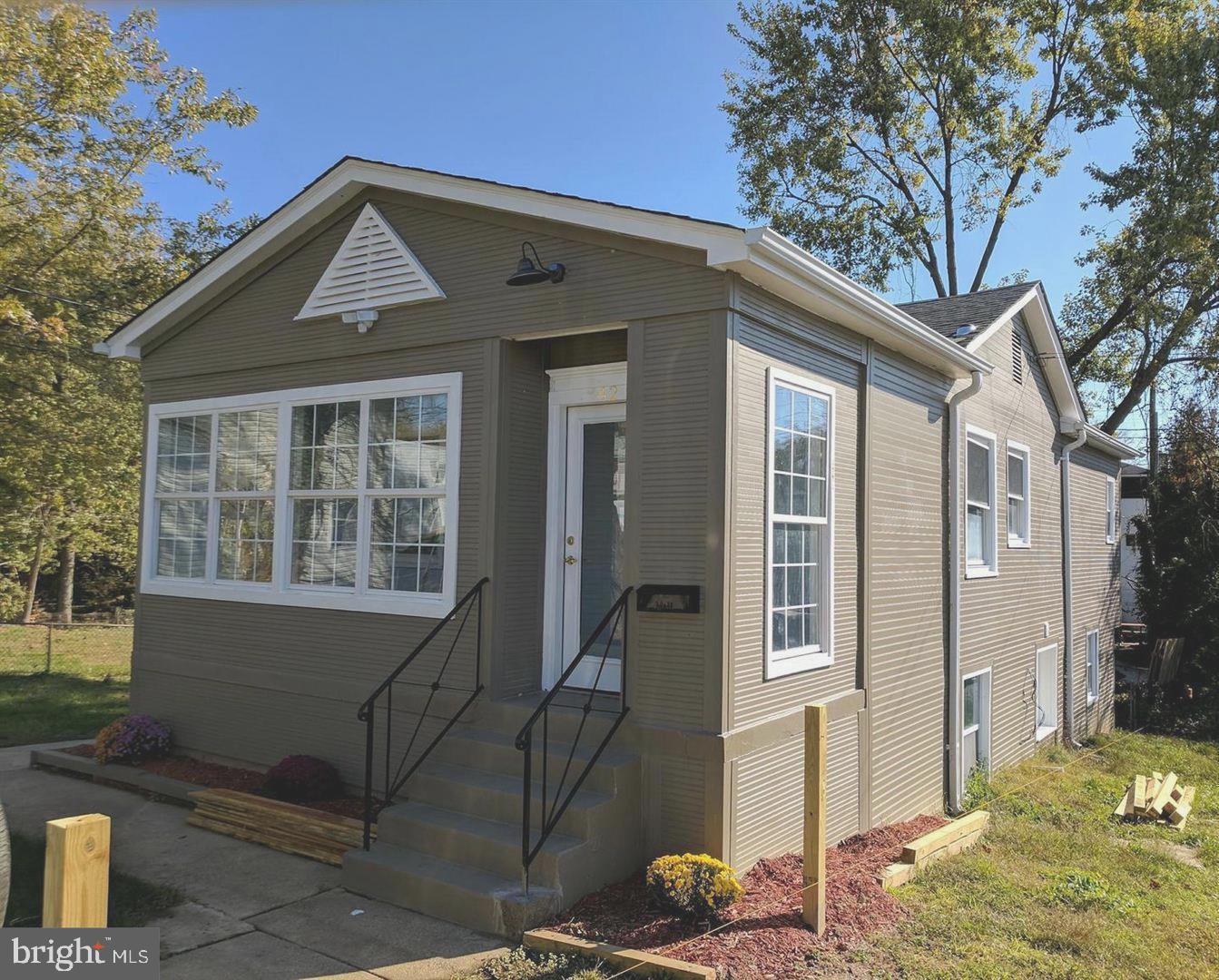 Real estate listing preview #1