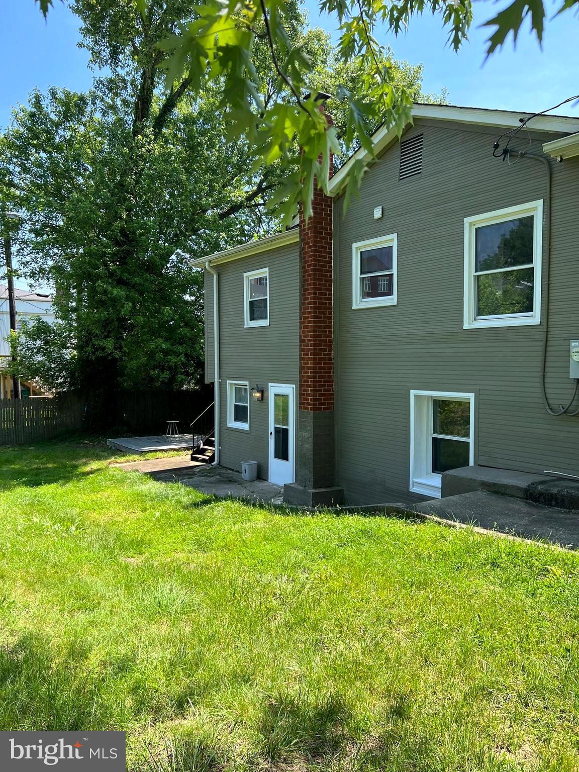 Real estate listing preview #4