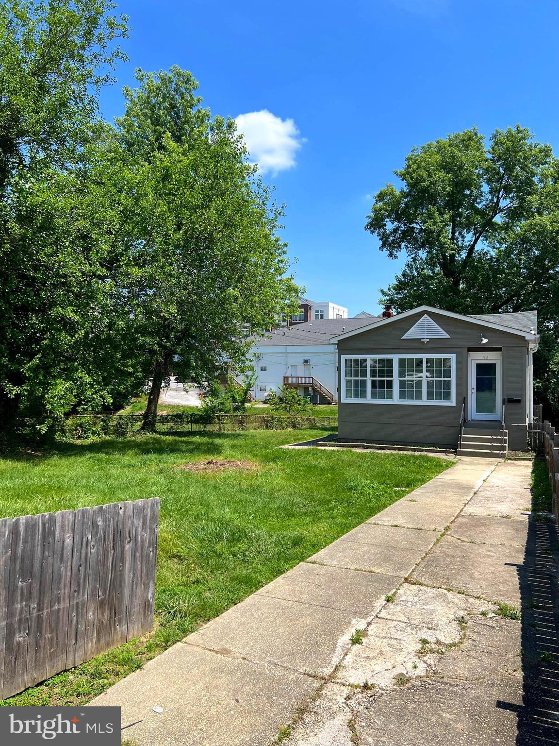 Real estate listing preview #9