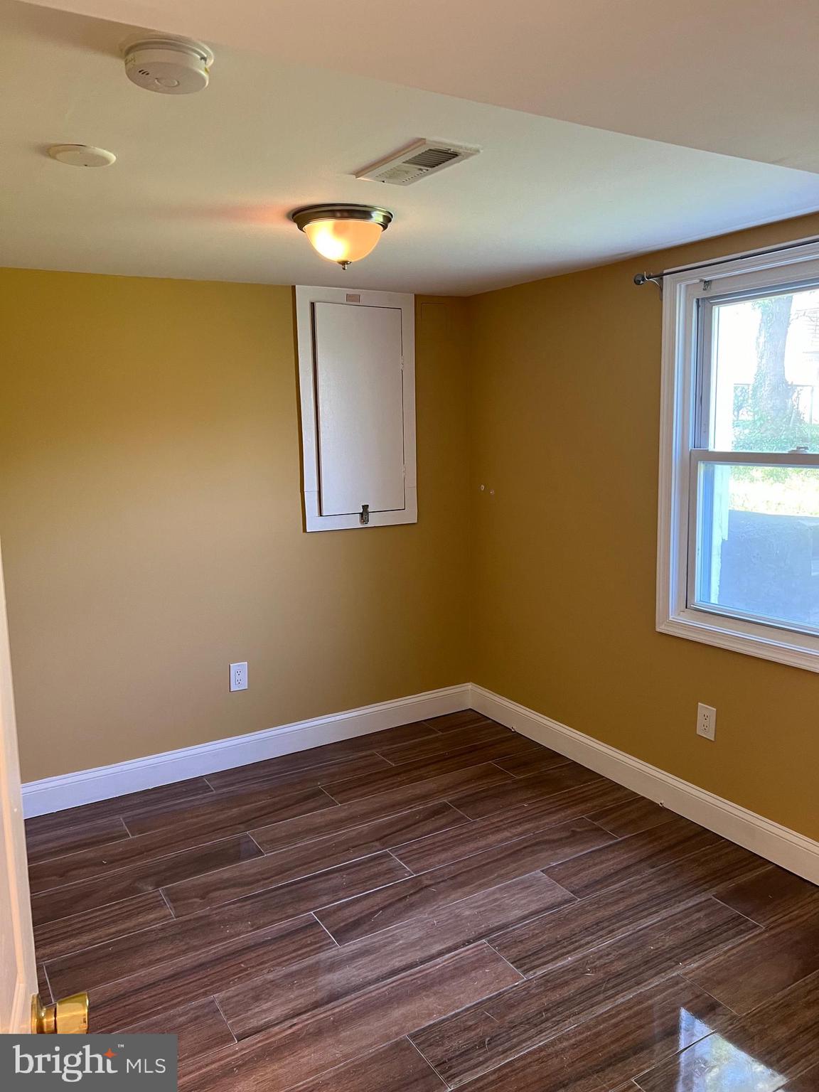 Real estate listing preview #23