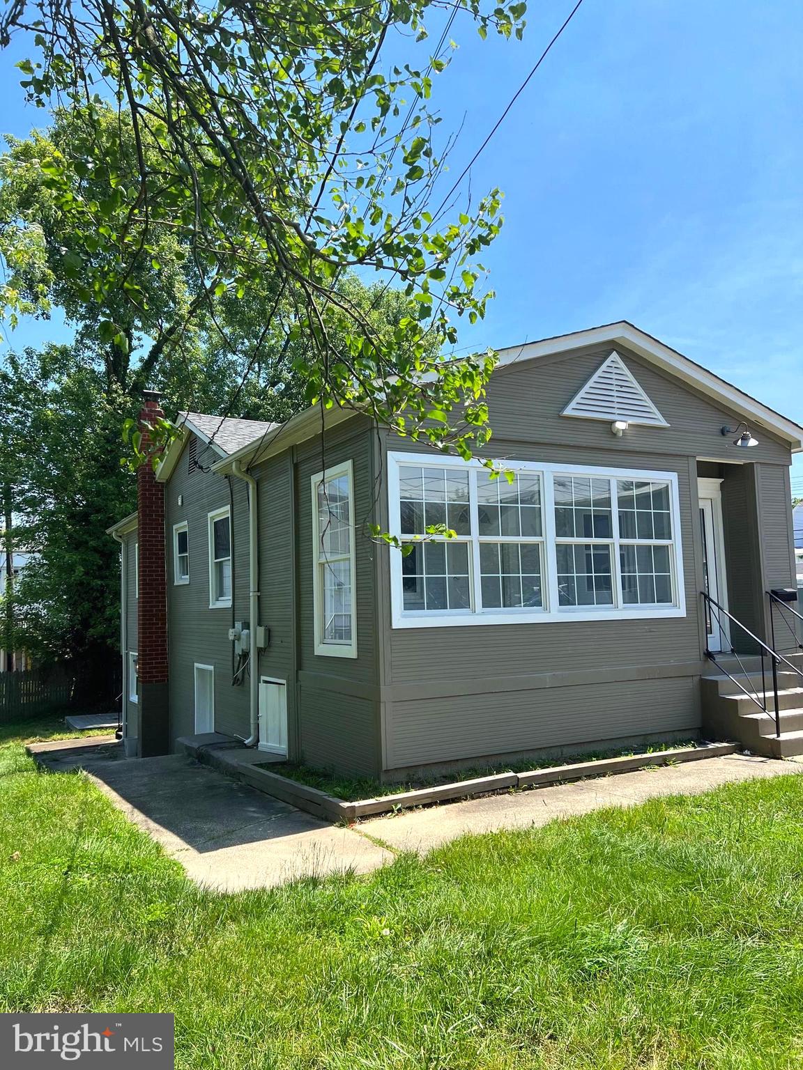 Real estate listing preview #2