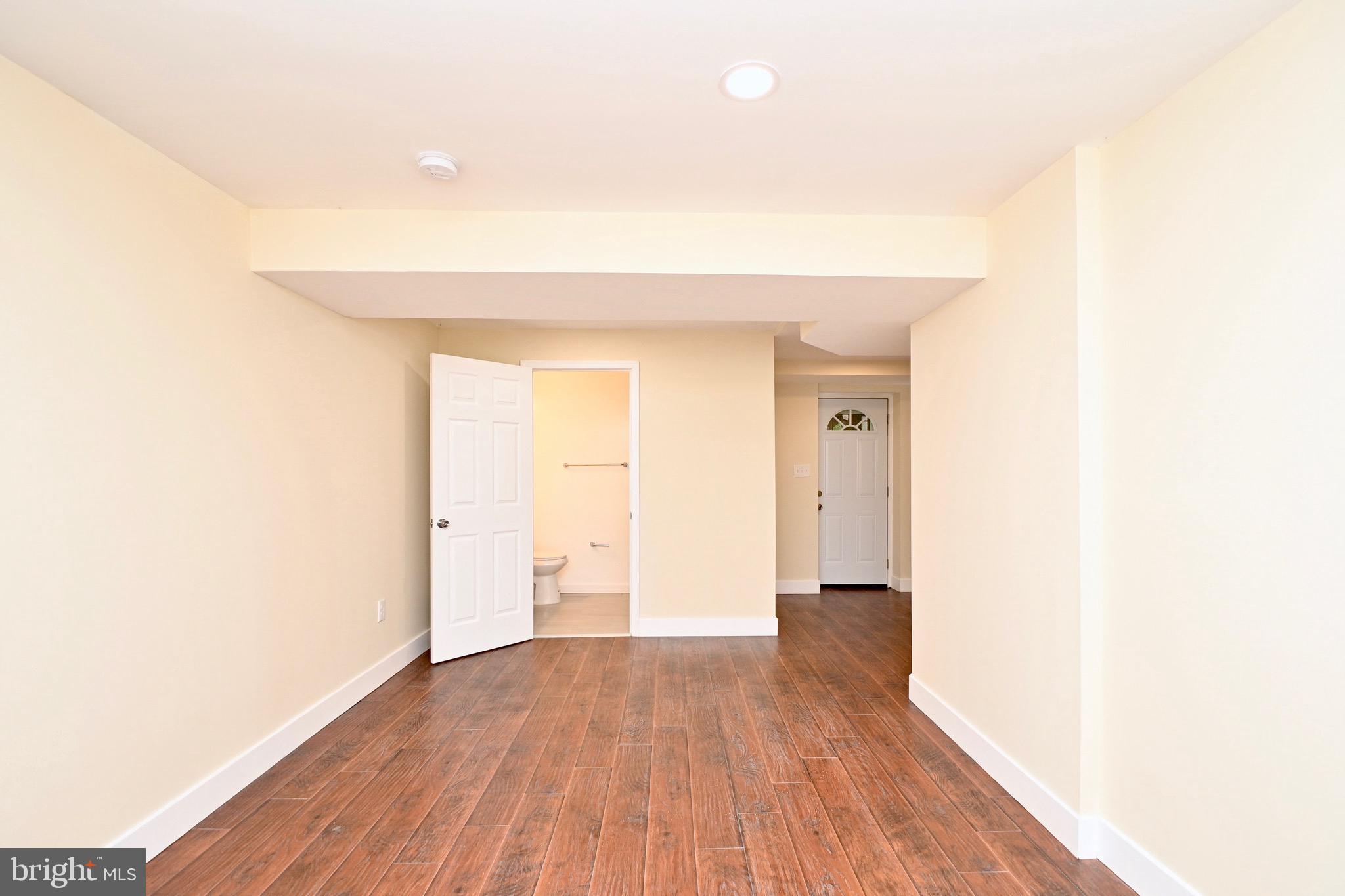 Real estate listing preview #38