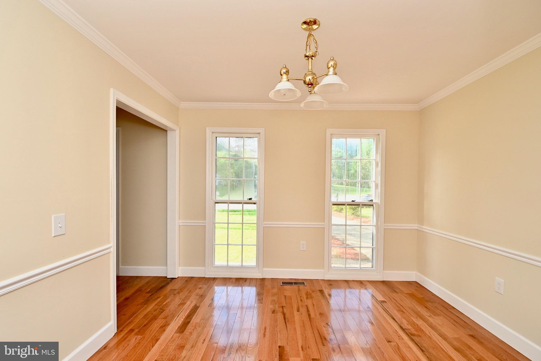 Real estate listing preview #10