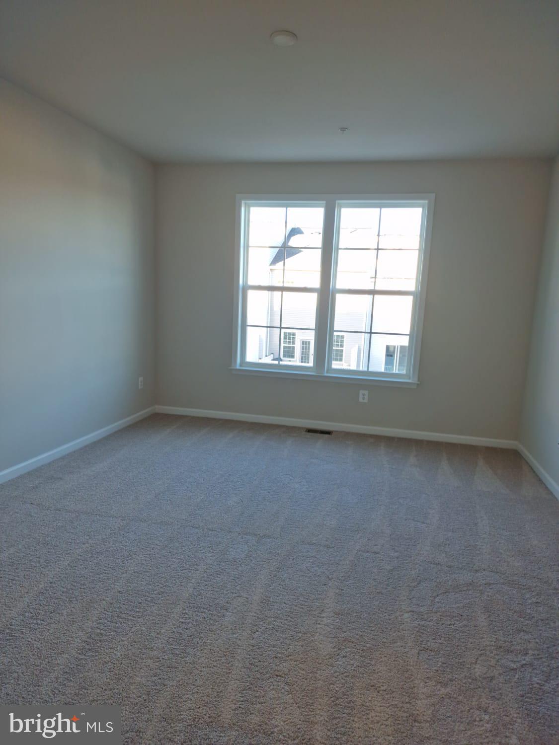 Real estate listing preview #17