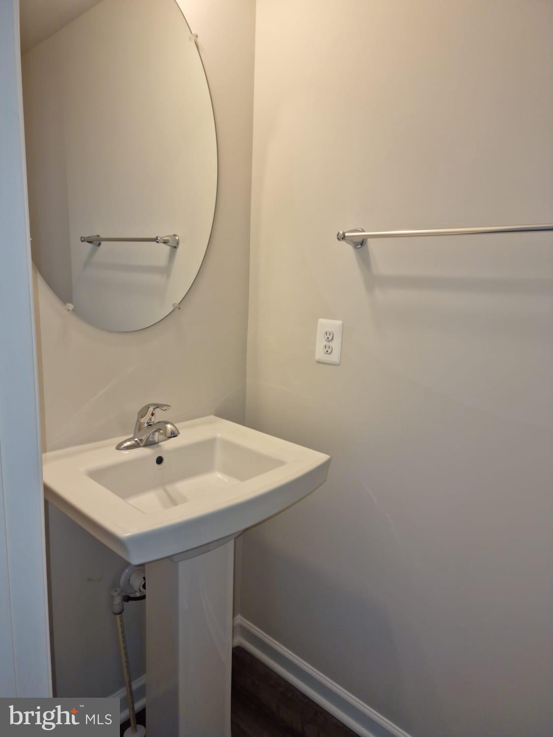 Real estate listing preview #14