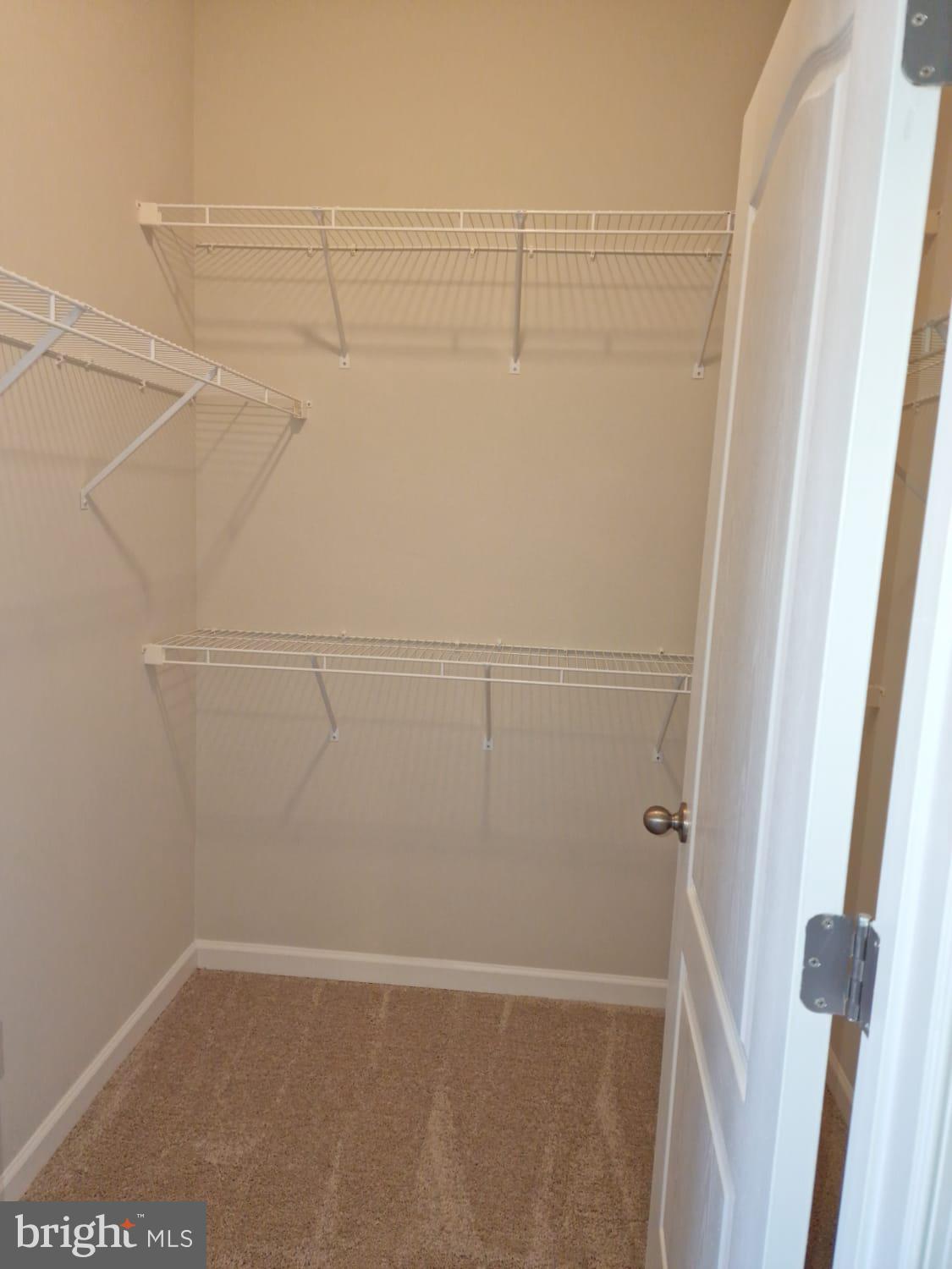 Real estate listing preview #12