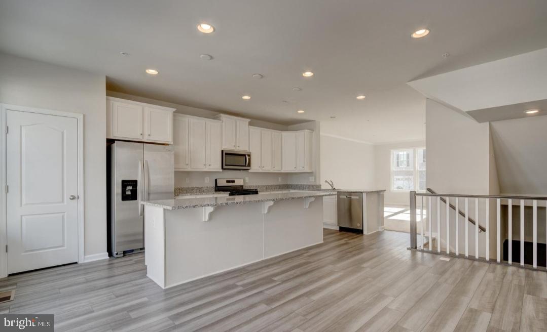 Real estate listing preview #2