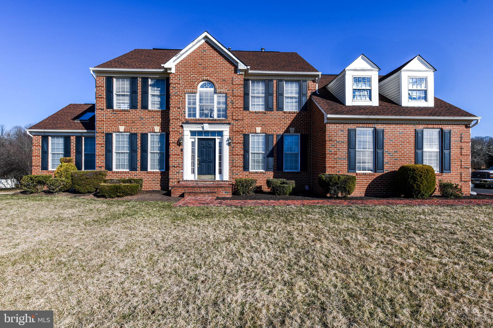 Real estate listing preview #2