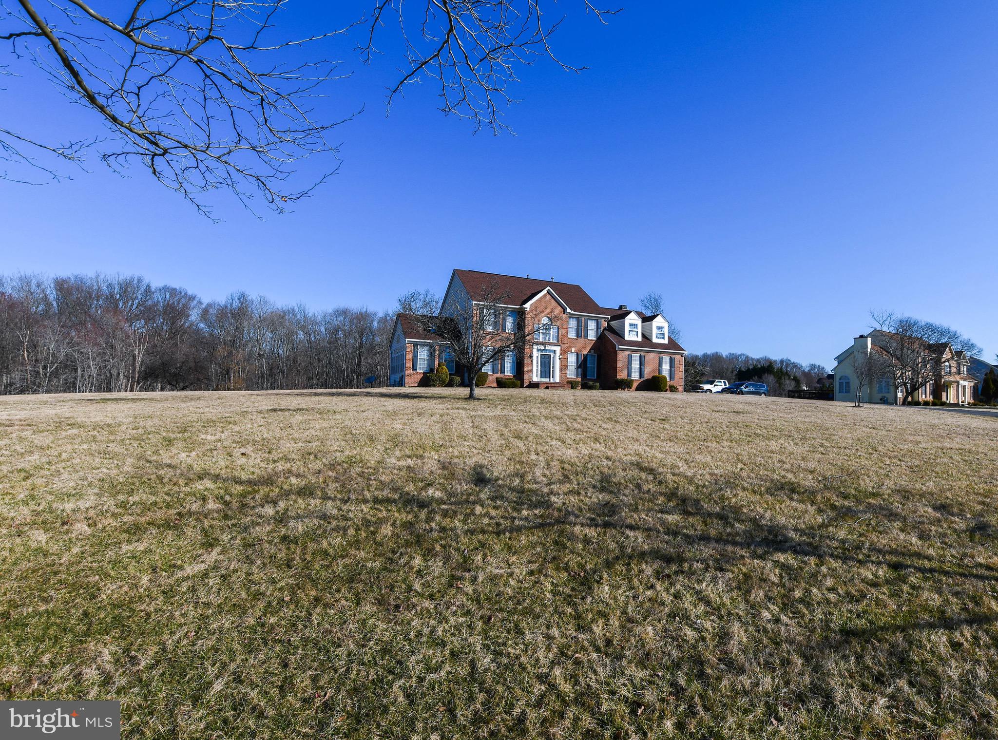 Real estate listing preview #9