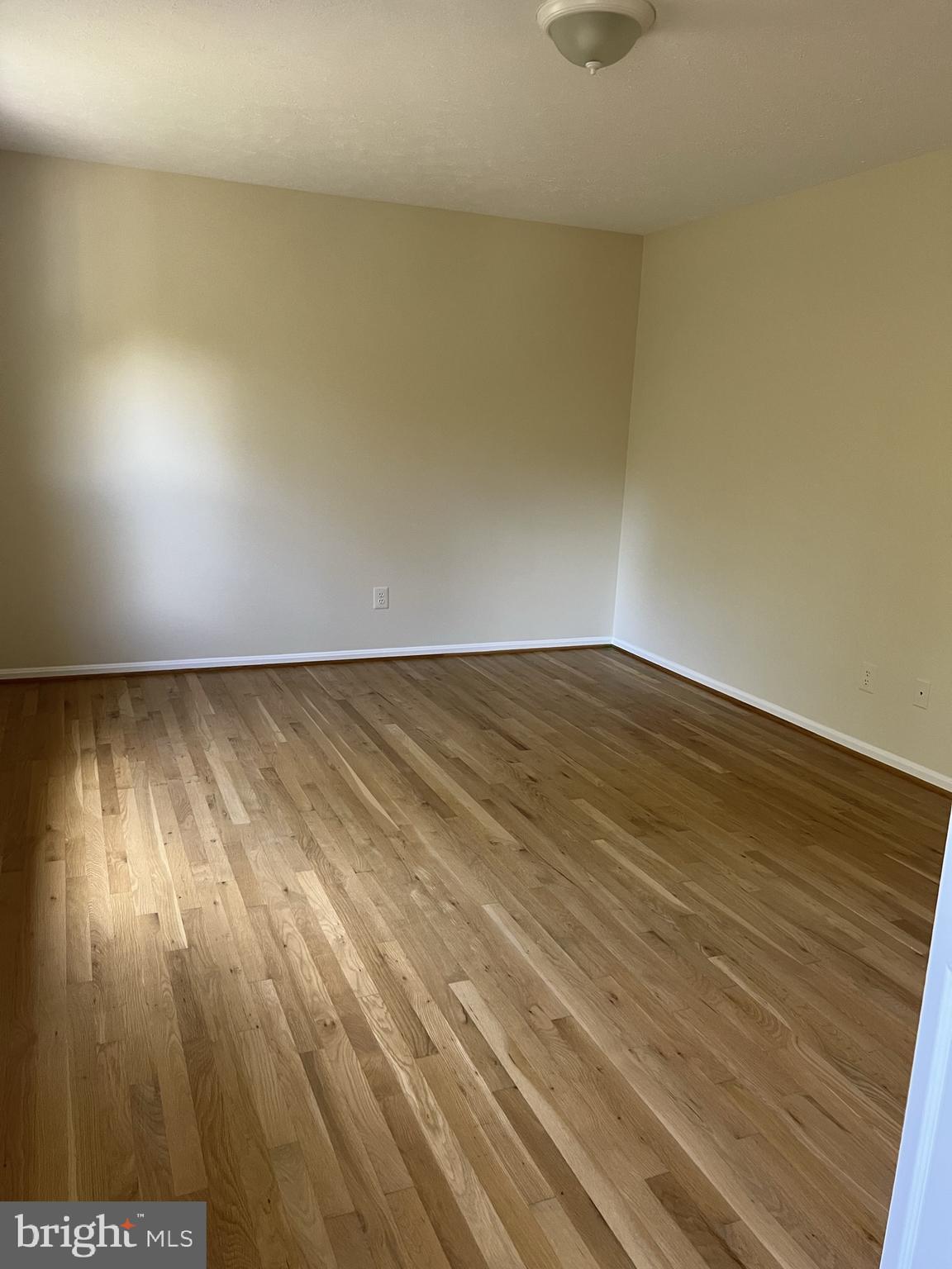 Real estate listing preview #35