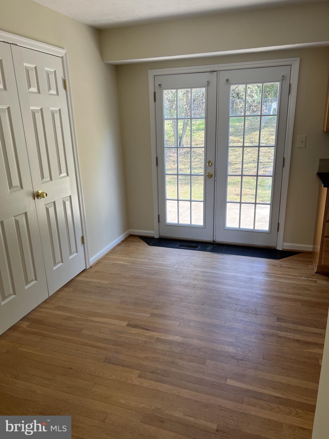 Real estate listing preview #10