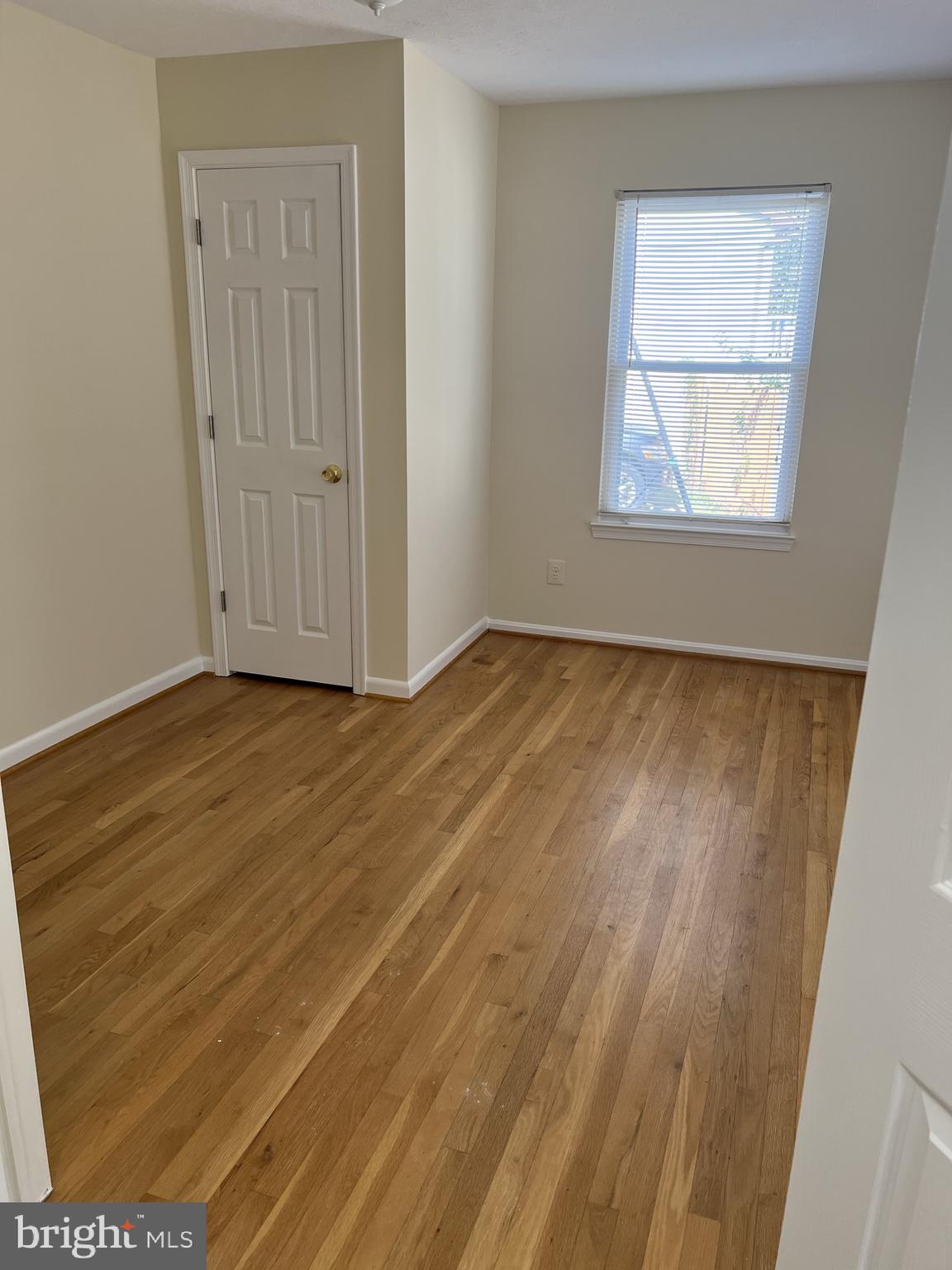 Real estate listing preview #18