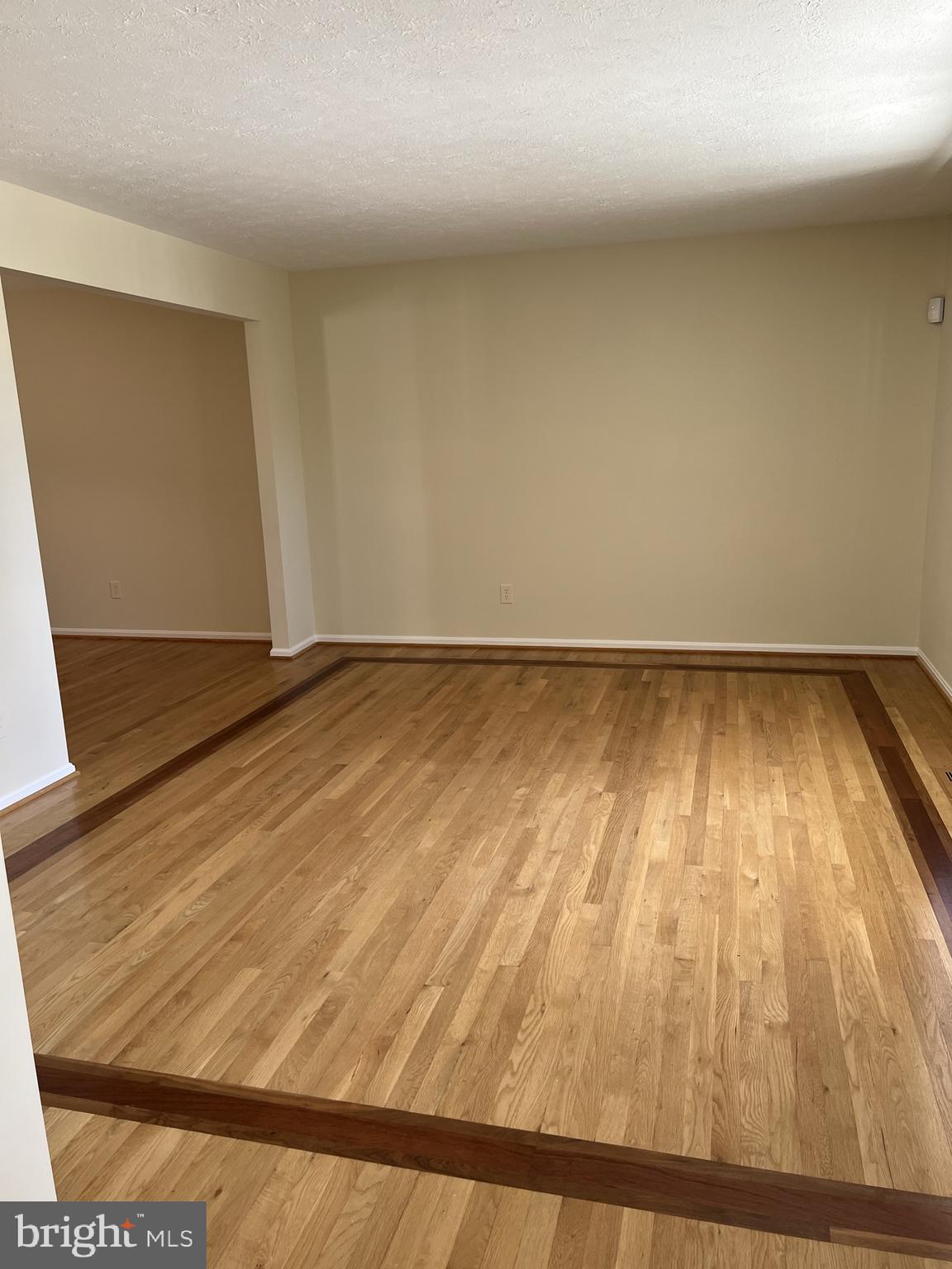 Real estate listing preview #5