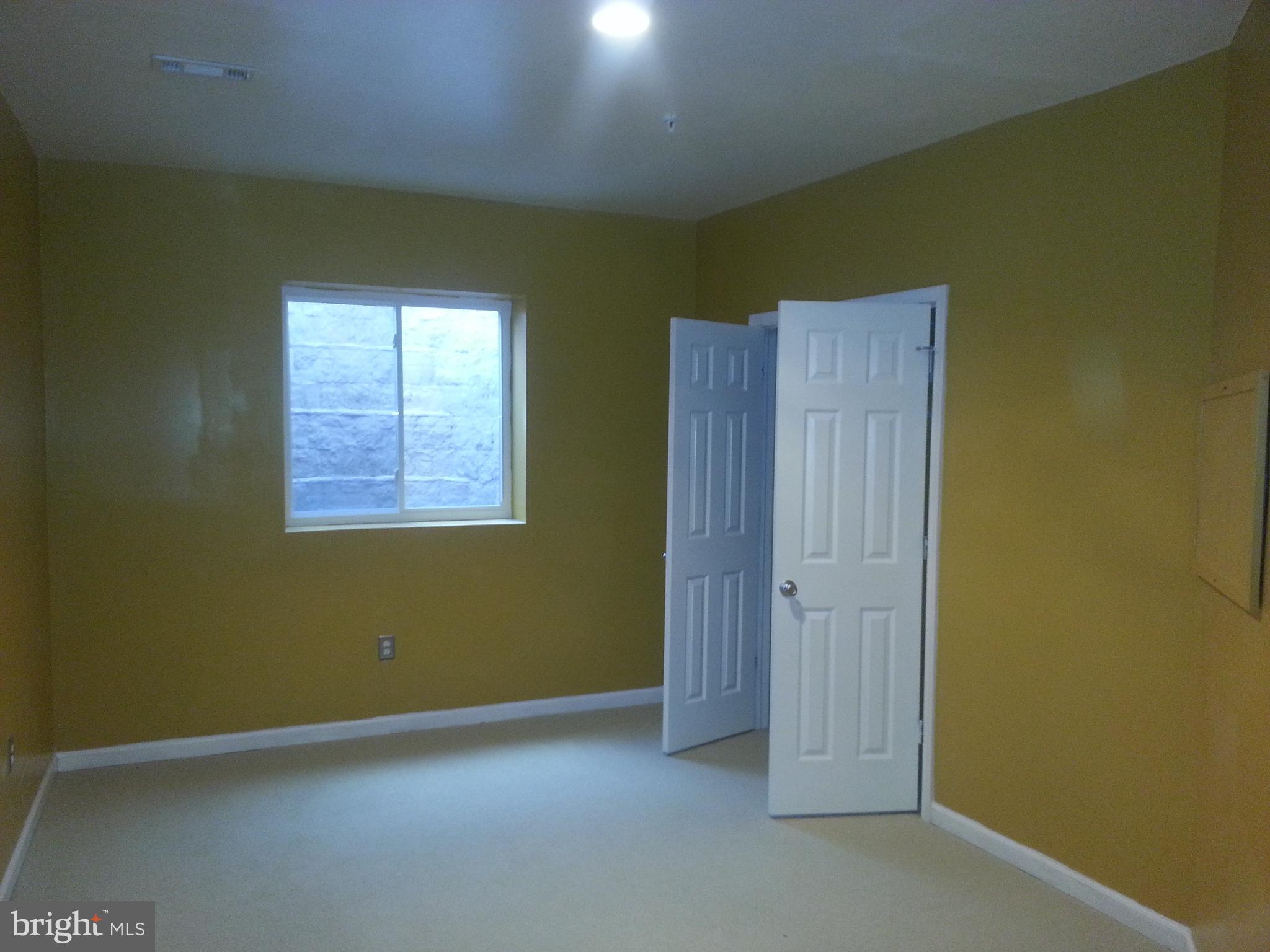 Real estate listing preview #6