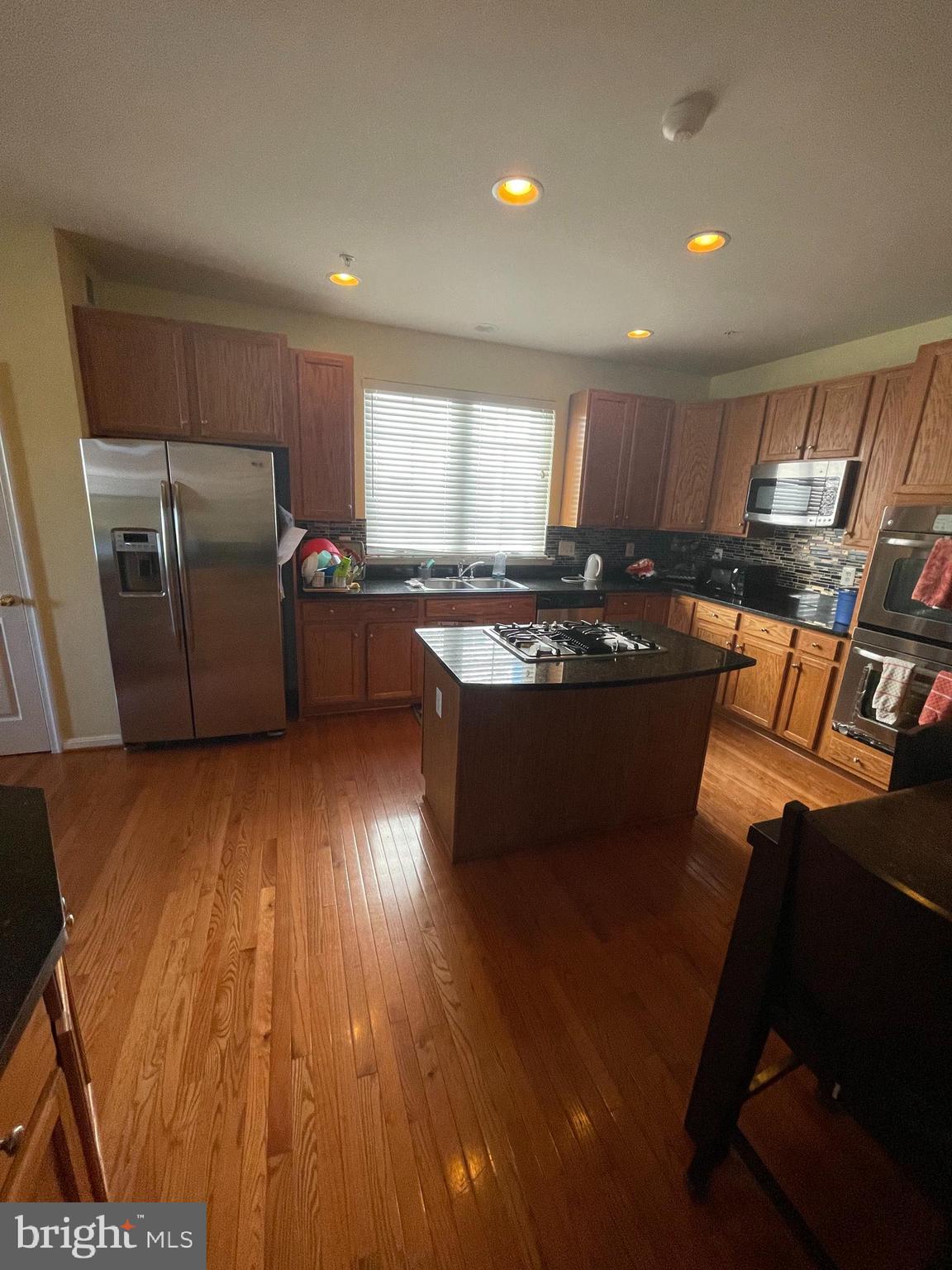 Real estate listing preview #12