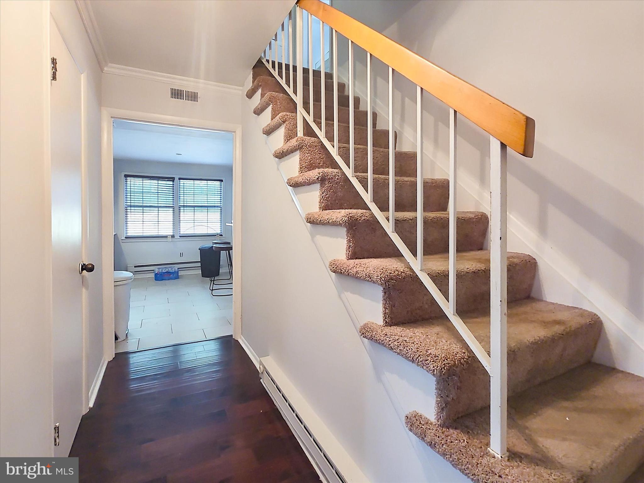 Real estate listing preview #4