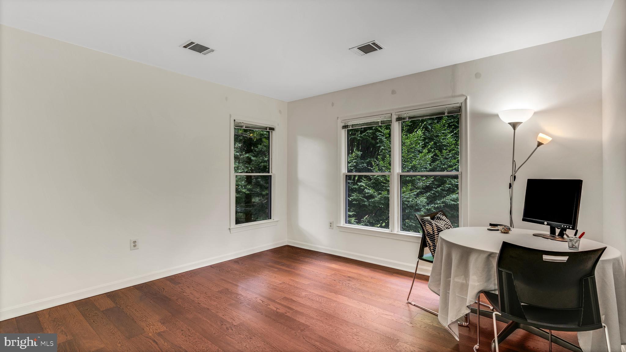 Real estate listing preview #34