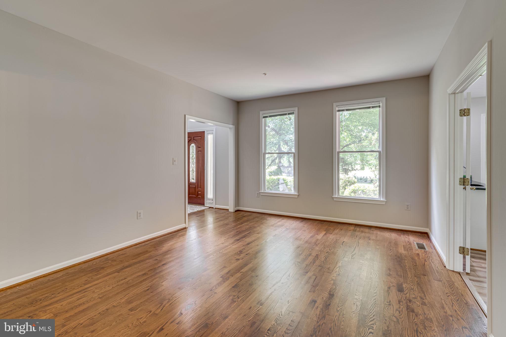 Real estate listing preview #18