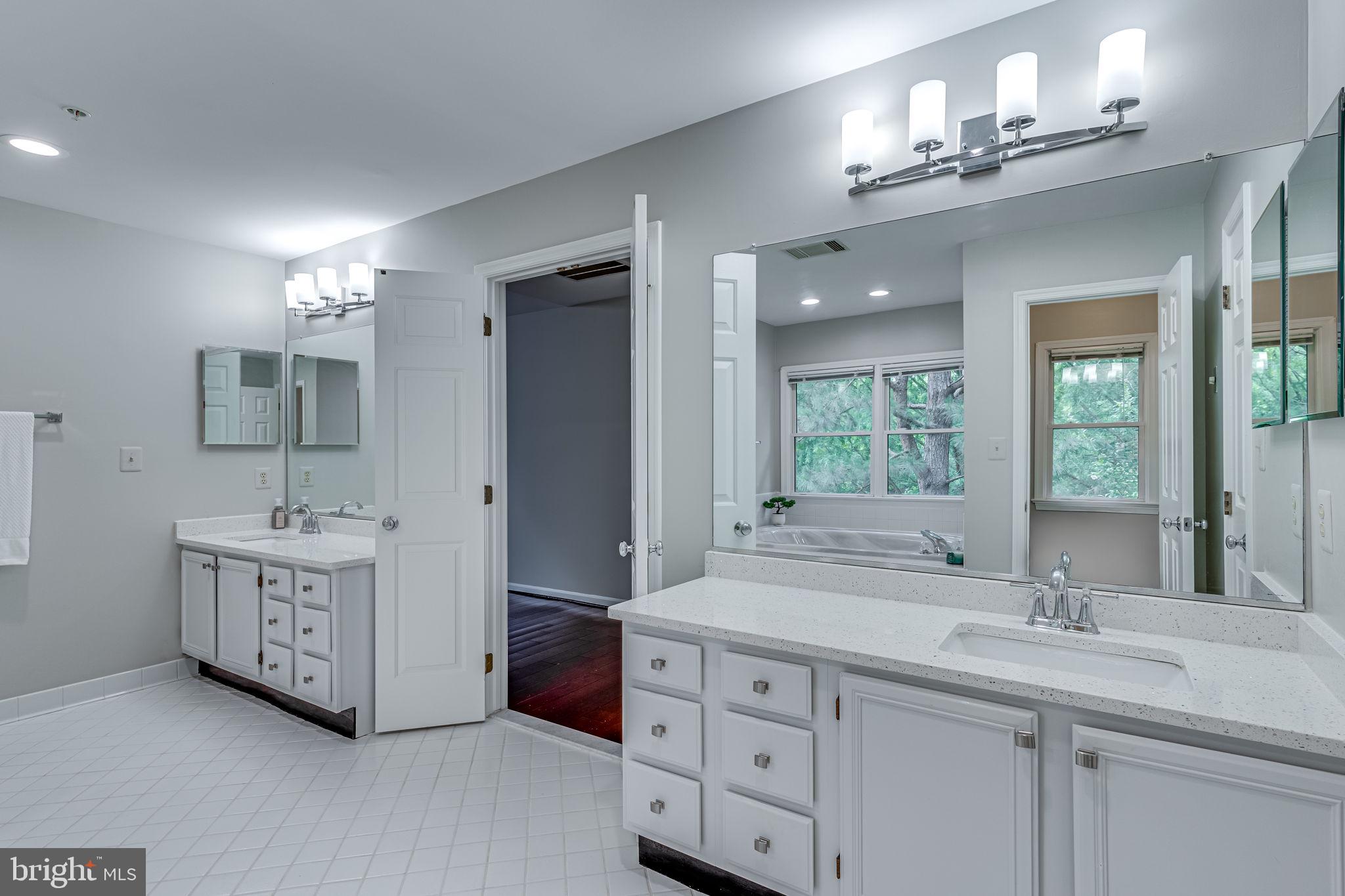 Real estate listing preview #28