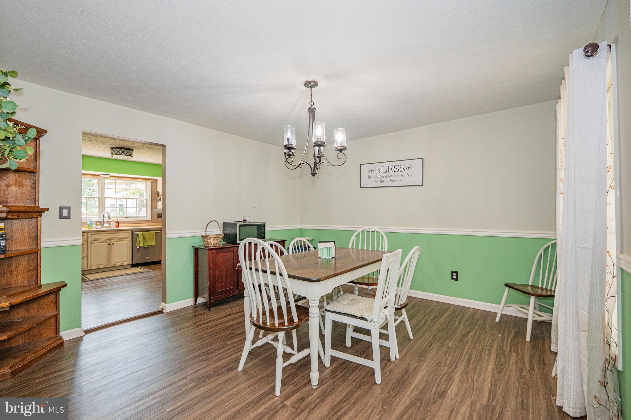 Real estate listing preview #18