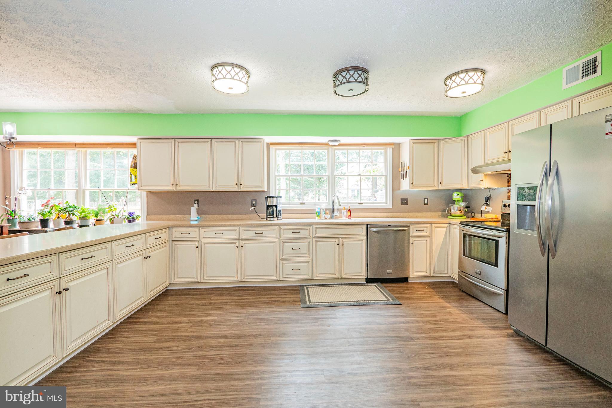 Real estate listing preview #9