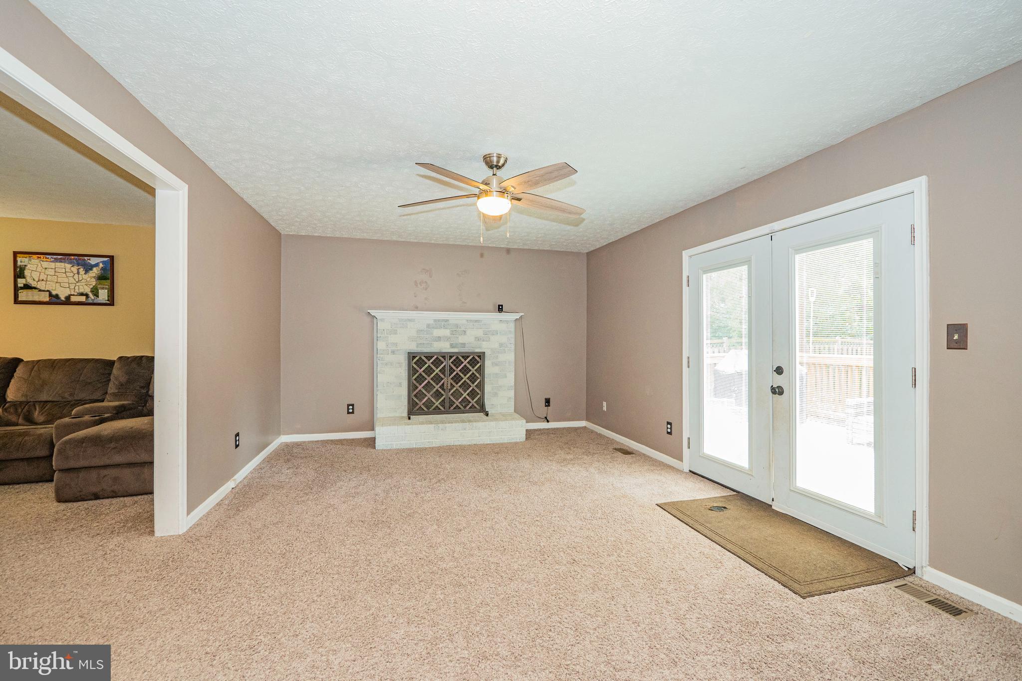 Real estate listing preview #16