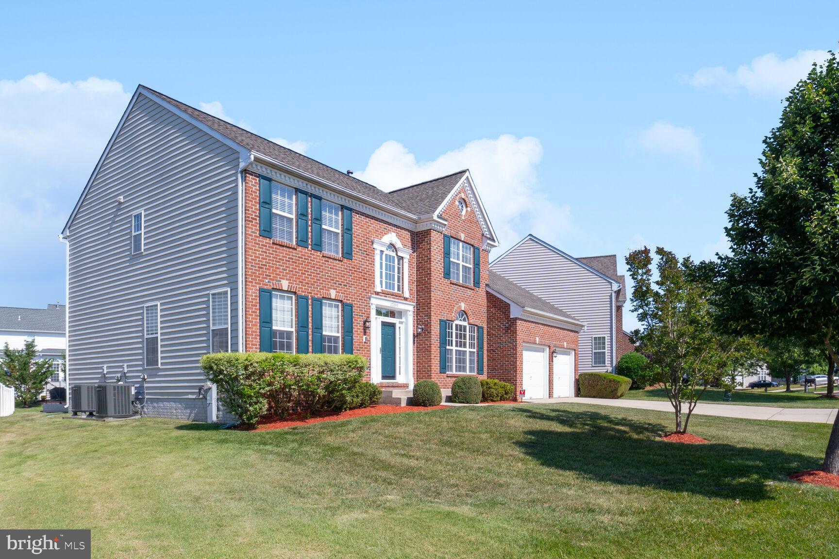 Real estate listing preview #2