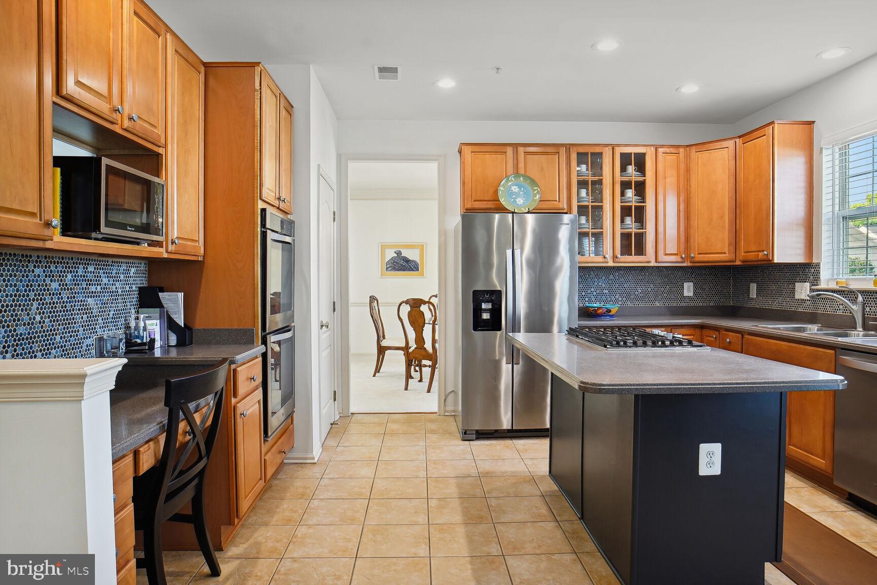 Real estate listing preview #12