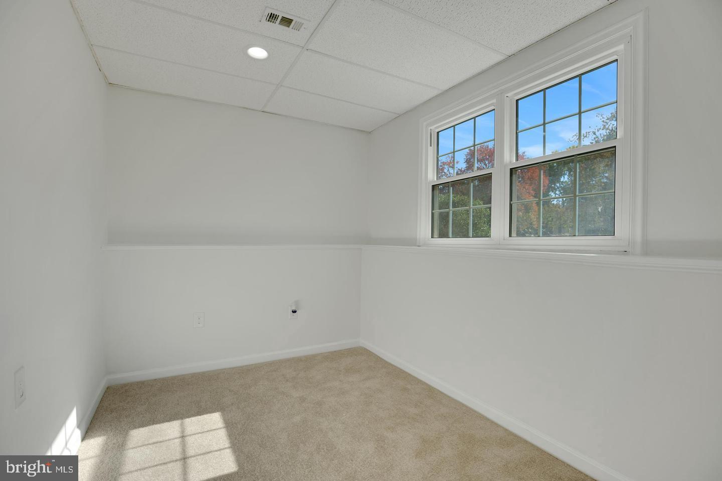 Real estate listing preview #11